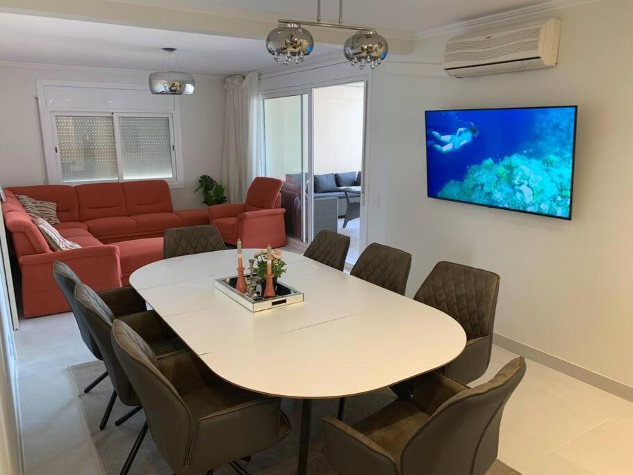Cunit, Front Line With Sea View Appartement Buitenkant foto