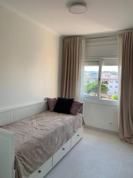 Cunit, Front Line With Sea View Appartement Buitenkant foto