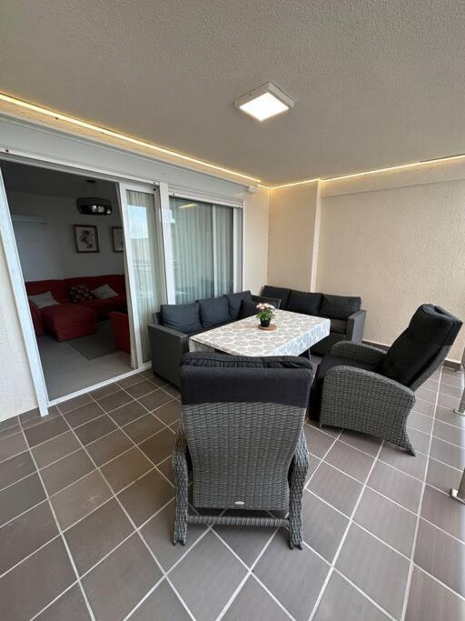 Cunit, Front Line With Sea View Appartement Buitenkant foto